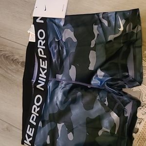 Nike pro short